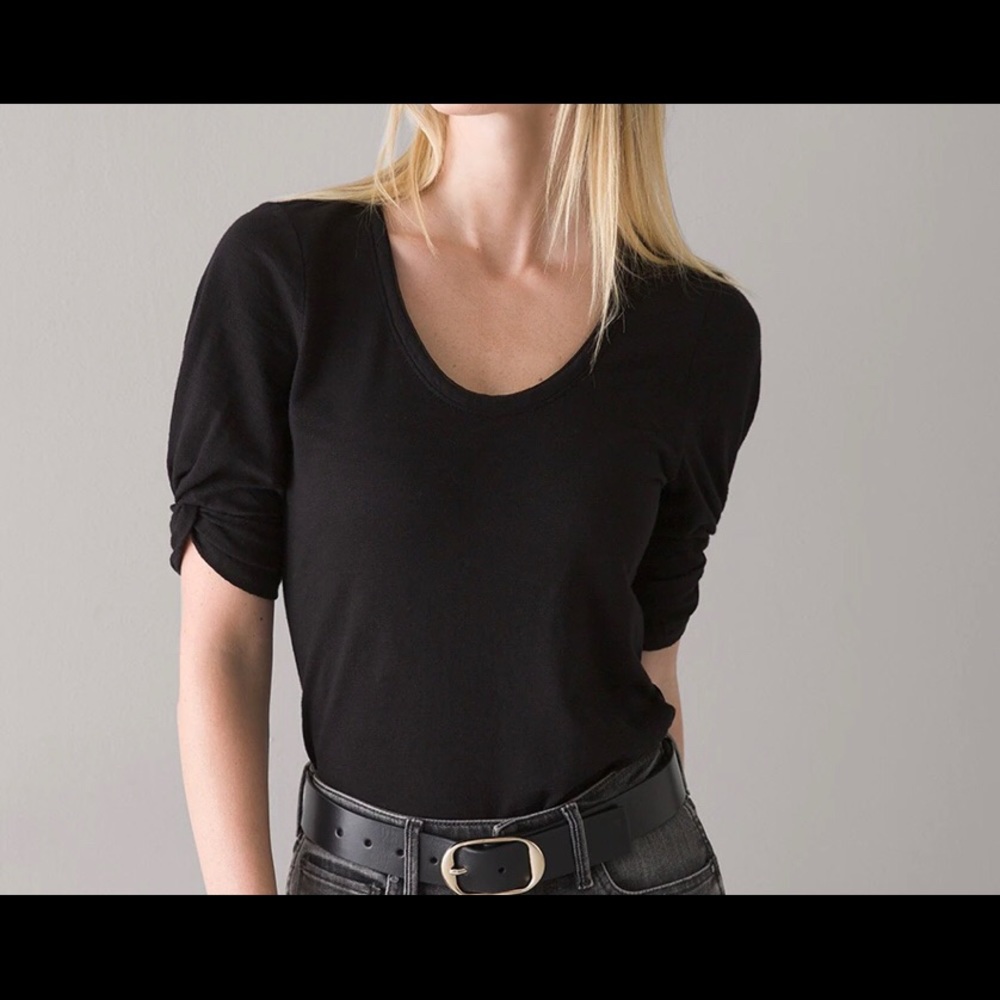 White House Black Market Black Scoop Neck Twist Sleeve Tee, Size Large